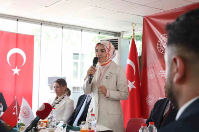 Bakan Göktaş, Muş’ta şehit aileleri ve gazilerle buluştu
