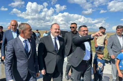Arpaçay’da köy yolları betonla güçleniyor: Kuyucuk köyüne 650 metrelik beton yol
