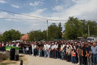 Kazada ölen genç hafız toprağa verildi
