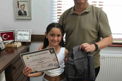 Aydın’da minik kütüphane kaşifleri belgelerini aldı
