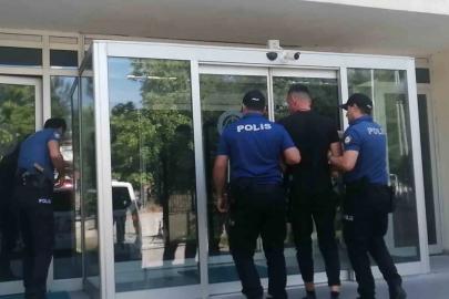 Trafik denetiminde 14 yıl 49 ay hapis cezasıyla aranan hükümlü yakalandı
