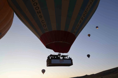 Kapadokya’da balonlar rahim ağzı kanserine karşı farkındalık için havalandı
