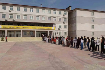 Hatay’da adayların KPSS maratonu başladı
