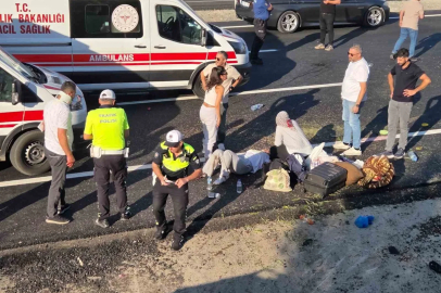Direksiyon hakimiyetini kaybetti, karşı şeritteki iki otomobile çarptı: 1 ölü, 7 yaralı
