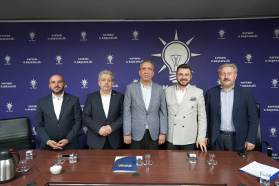 CHP’li Meclis Üyesi Ağca, AK Parti’ye katıldı
