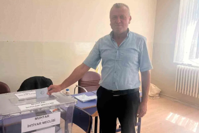 Hisarcık köyünde muhtarlık için sandık kuruldu
