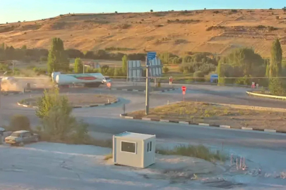 Kamyon ile LNG tankeri çarpıştı: 3 yaralı
