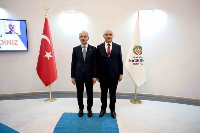 Bakan Abdulkadir Uraloğlu’ndan Büyükşehir Belediyesi’ne ziyaret
