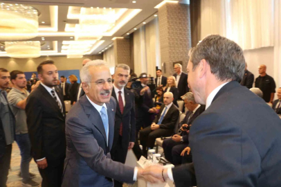 Bakanlar Kurum ve Uraloğlu, ‘Okyanuslar ve Denizler Zirvesi’ne katıldı
