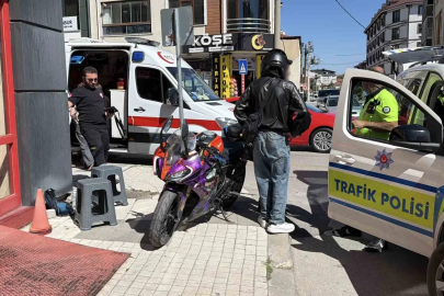 Bolu’da otomobil ile motosiklet çarpıştı: 2 hafif yaralı
