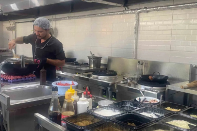 Bir tabakta Orta Asya: Uygur mutfağı Ankara’da dikkat çekiyor
