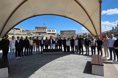 AK Parti Erzurum Gençlik Kolları’ndan 12 Eylül açıklaması: "Söz de karar da milletindir"
