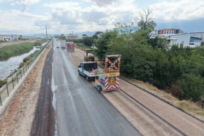 Büyükşehir Samanlı Bağlantı yolunu yeniledi
