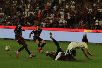 Trendyol Süper Lig: Gaziantep FK: 0 - Fenerbahçe: 0 (Maç sonucu)
