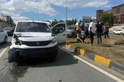 Kastamonu’da otomobil ile hafif ticari araç çarpıştı: 3 yaralı
