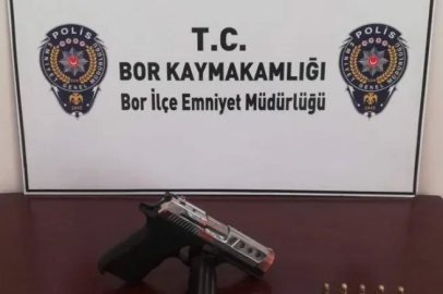 Bor’da silah operasyonu: 2 şüpheli tutuklandı
