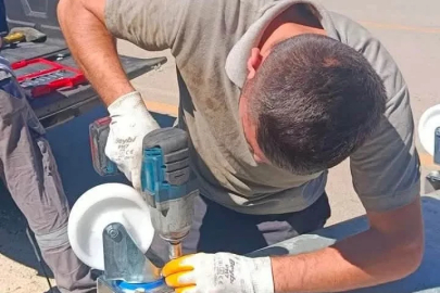 Sinop’ta hasarlı çöp konteynerlerine yerinde onarım
