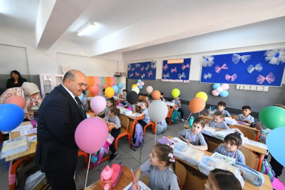 Vali İsmail Ustaoğlu, Balıkesir’de ilk ders zilini çaldı
