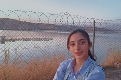 Ders zili bugün 7. sınıf öğrencisi Yüsra için de çalacaktı olmadı, dünkü feci kazada hayatını kaybetti
