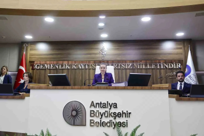 Başkan Vekili Özdemir: "Antalya’ya milyar milyar liralık yatırımlar yapıyoruz"
