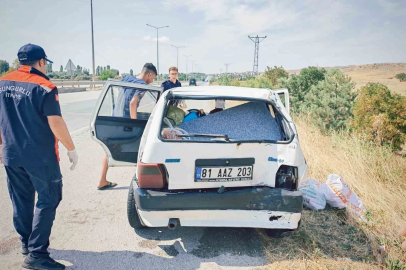 Çorum’da hafif ticari araç ile otomobil çarpıştı: 3 yaralı
