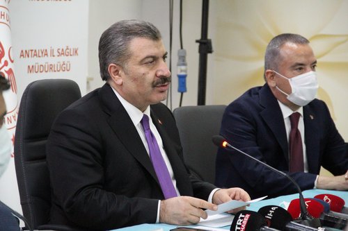 Sağlık Bakanı Koca açıkladı: Aşıda yaz hedefi
