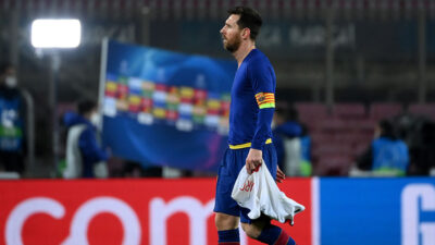 Lionel Messi, Barcelona’da kalmaya karar verdi