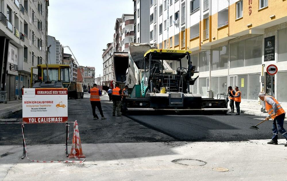 Osmangazi’de yollar asfaltla yenileniyor