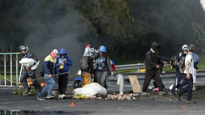Kolombiya’da sokaklar yine karıştı!