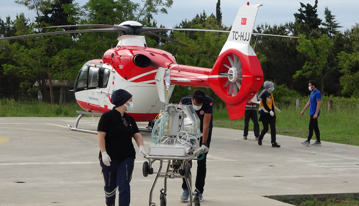 Ambulans helikopter 4 günlük bebek için havalandı