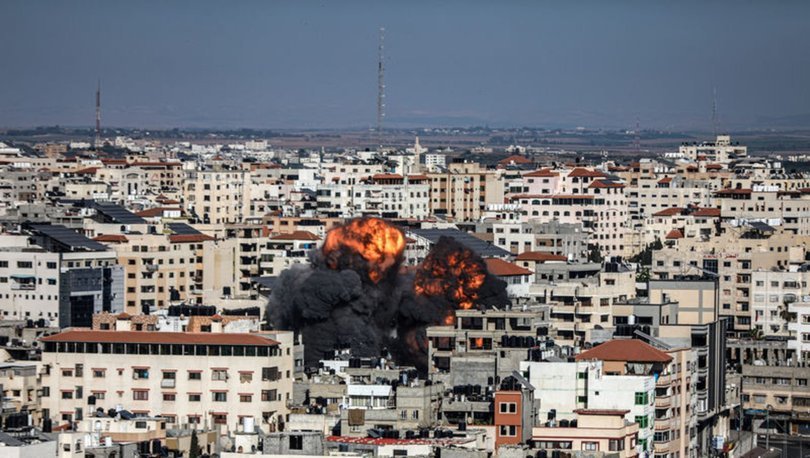 İsrail’in saldırılarında onlarca bina yerle bir oldu