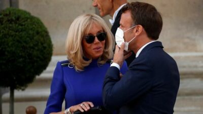 Fransa Cumhurbaşkanı Macron ve eşi, Covid-19 aşısı oldu