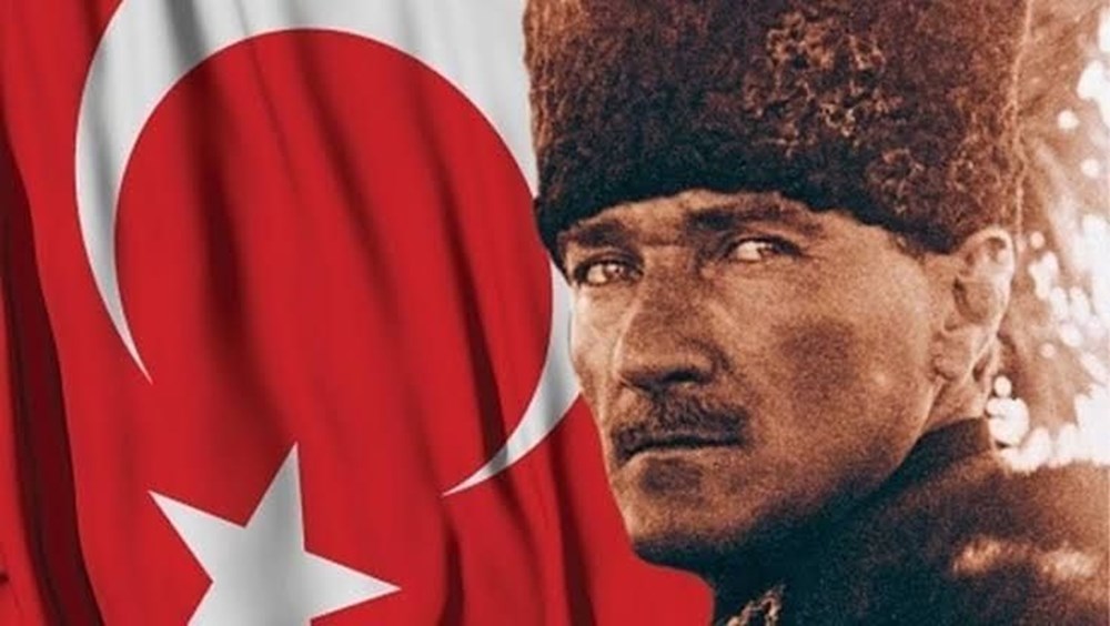 Ünlü isimlerden 19 Mayıs paylaşımları Ünlü isimlerden 19 Mayıs paylaşımları