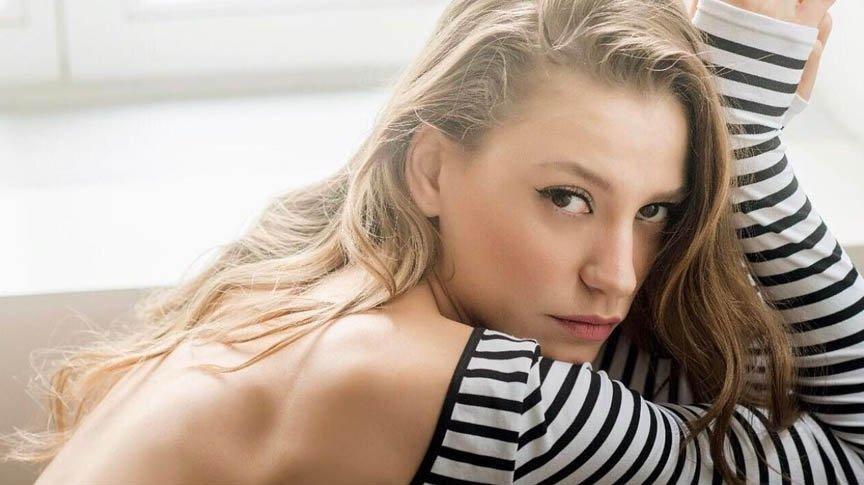 Serenay Sarıkaya ayrıldı, Demet Evgar geliyor