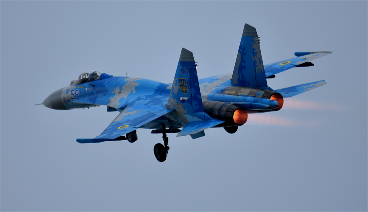 Rus avcı uçağı, Baltık Denizi’nde ABD’ye ait bombardıman uçağını engelledi