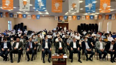 Bursa’da AK Parti Osmangazi’den teşkilat semineri