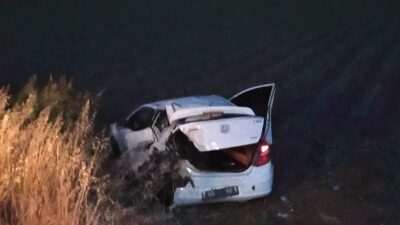 Bursa’da otomobil, duran araca çarptı: 4 yaralı