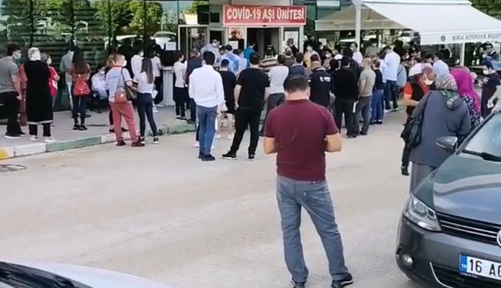 Bursa’da Gemlik ve Mudanya’da aşı kuyruğu