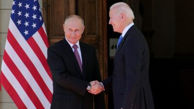 Dünyanın gözü bu zirvede: Putin ve Biden Cenevre’de bir araya geldi