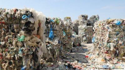 Türkiye plastik atık ithalatına yeniden başlıyor