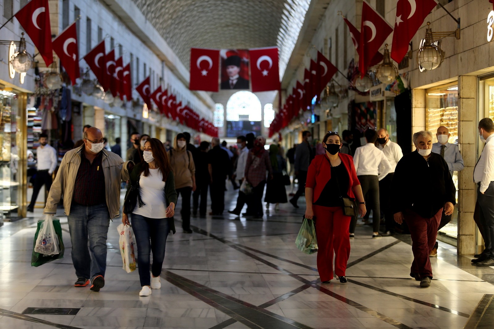 Sağlık Bakanı Fahrettin Koca illere göre haftalık vaka haritasını açıkladı