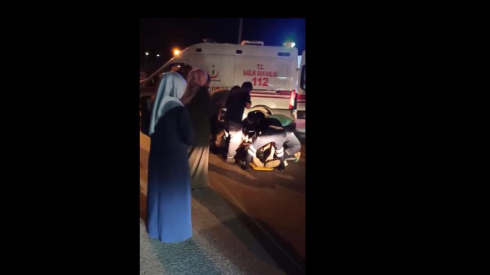 Bursa’da otomobilin çarptığı bisikletli karşı şeride uçtu! Bursa’da otomobilin çarptığı bisikletli karşı şeride uçtu!