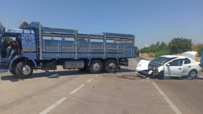 Bursa’da kamyonet otomobille çarpıştı: 1 yaralı