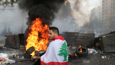 Hükümet kurulamayınca Lübnan karıştı!