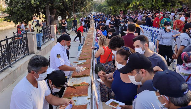 Hatay’da 82’nci yılda 82 metrelik künefe