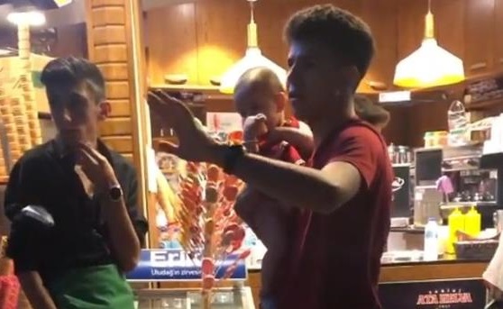 Bursa’da inanılmaz olay! Dondurmacıda bebeğini unuttu…