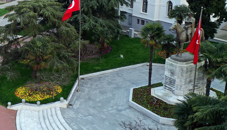 Bursa Valiliği’nden Atatürk heykeline saldırıyla ilgili açıklama