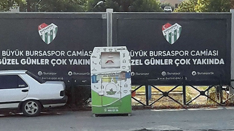 Bursa’da merak uyandıran bilboard…