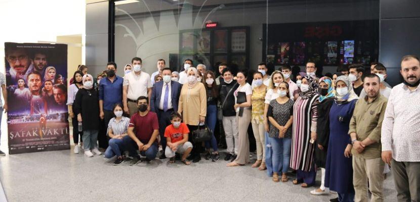 Başkan Beyoğlu, gençlerle sinemada buluştu