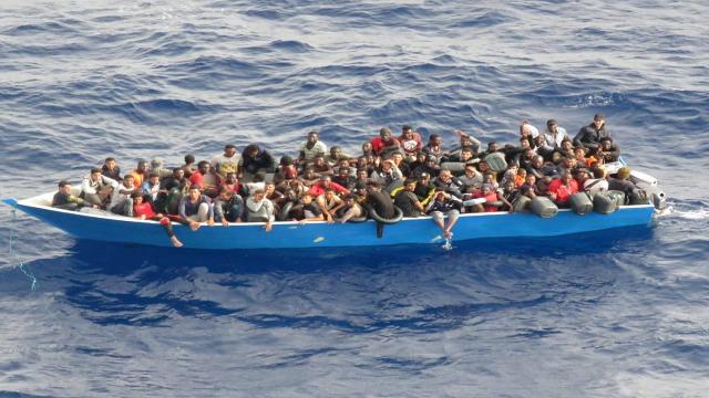 MSB duyurdu: Libya açıklarında 80 göçmen kurtarıldı